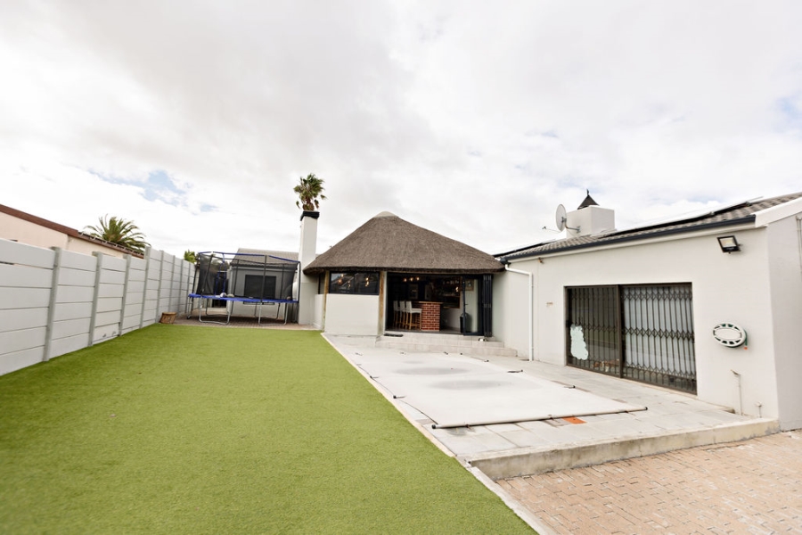 4 Bedroom Property for Sale in De Bron Western Cape